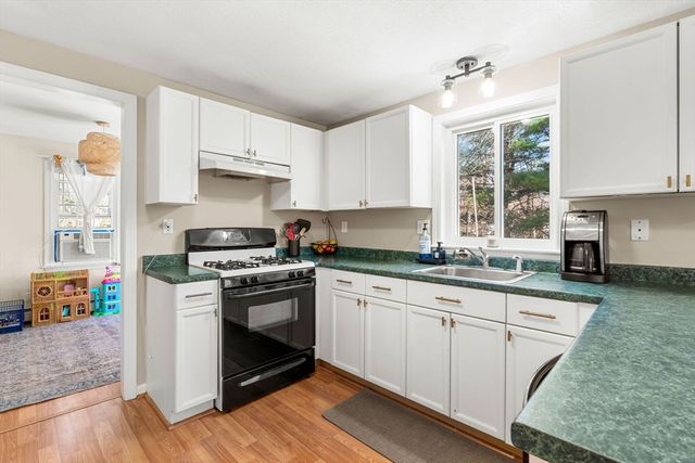 1 Lady Slipper Ln, Methuen, MA 01844