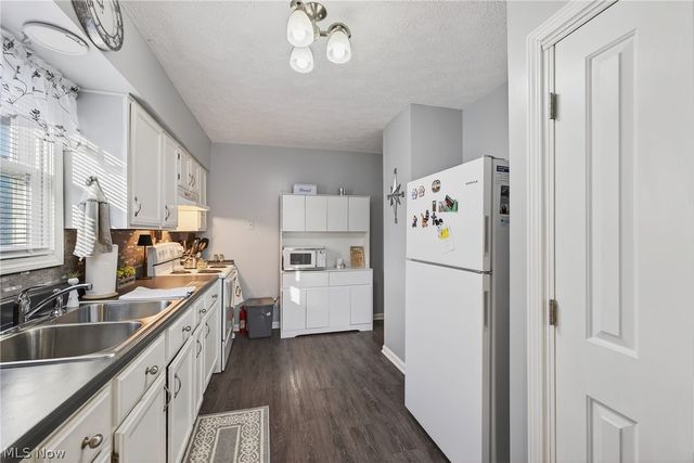 348 East Street, Fairport Harbor, OH 44077