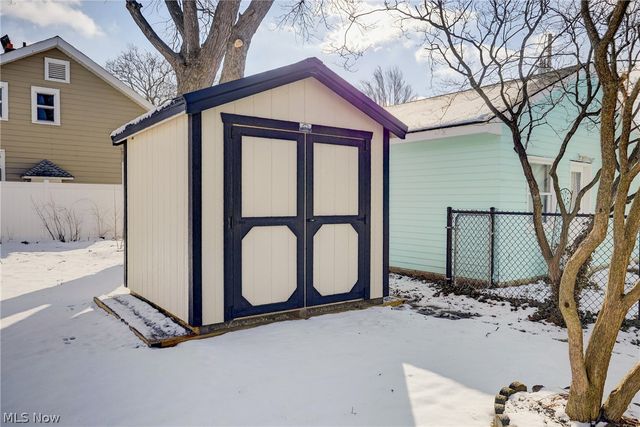 348 East Street, Fairport Harbor, OH 44077