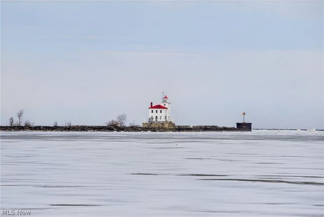 348 East Street, Fairport Harbor, OH 44077