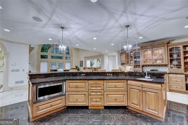 9005 Old Southwick Pass, Johns Creek, GA 30022