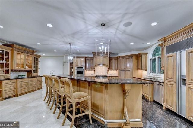 9005 Old Southwick Pass, Johns Creek, GA 30022