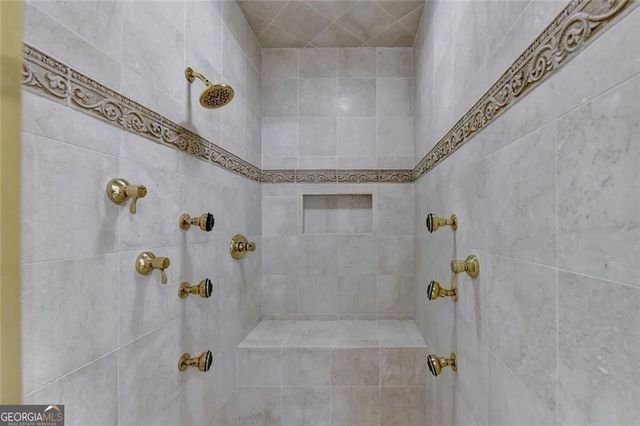 9005 Old Southwick Pass, Johns Creek, GA 30022