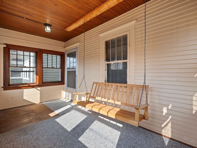 2449 21st Avenue, Rock Island, IL 61201