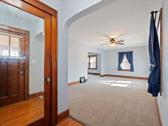 2449 21st Avenue, Rock Island, IL 61201