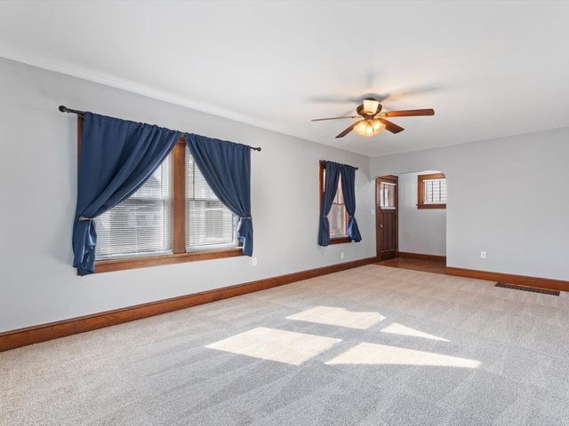 2449 21st Avenue, Rock Island, IL 61201