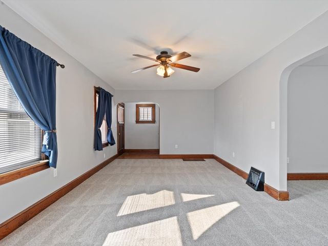 2449 21st Avenue, Rock Island, IL 61201