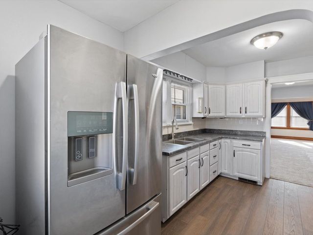 2449 21st Avenue, Rock Island, IL 61201