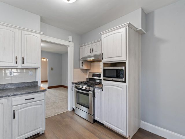 2449 21st Avenue, Rock Island, IL 61201