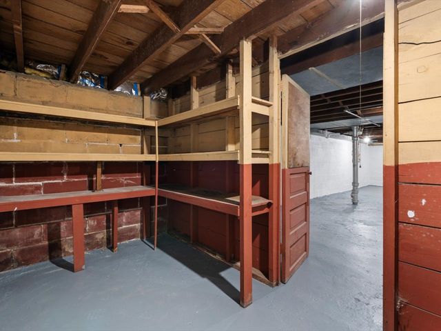 2449 21st Avenue, Rock Island, IL 61201