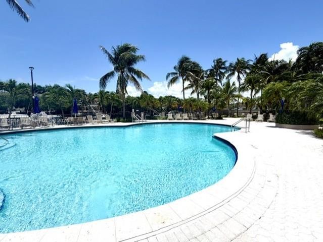 90 Edgewater Dr 515, Coral Gables, FL 33133