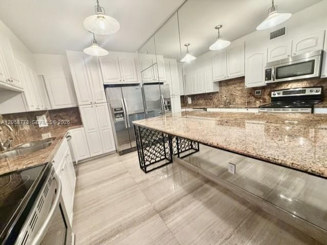 90 Edgewater Dr 515, Coral Gables, FL 33133