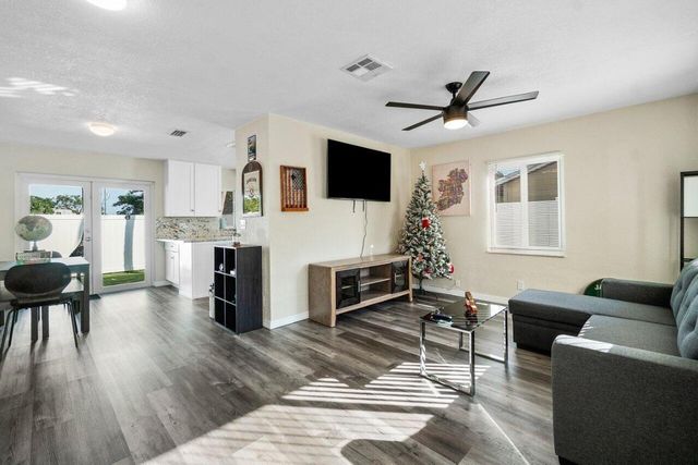 119 SE 5th Street, Delray Beach, FL 33483