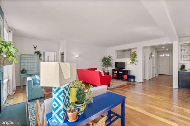 1106 LAKIN DR, Frederick, MD 21702