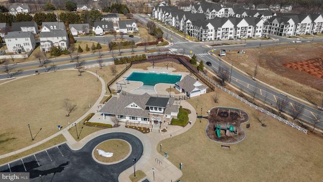 1106 LAKIN DR, Frederick, MD 21702