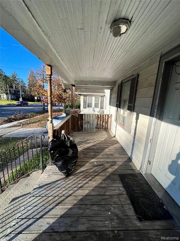 1946 Gratiot Avenue, Saginaw, MI 48602