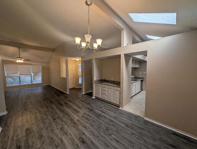13007 Stancliff Oaks Street, Sugar Land, TX 77478