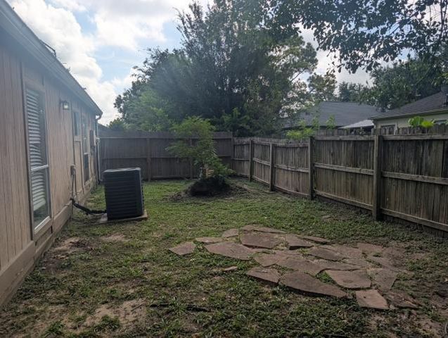 13007 Stancliff Oaks Street, Sugar Land, TX 77478