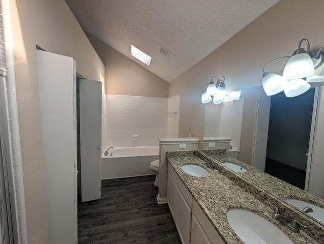 13007 Stancliff Oaks Street, Sugar Land, TX 77478