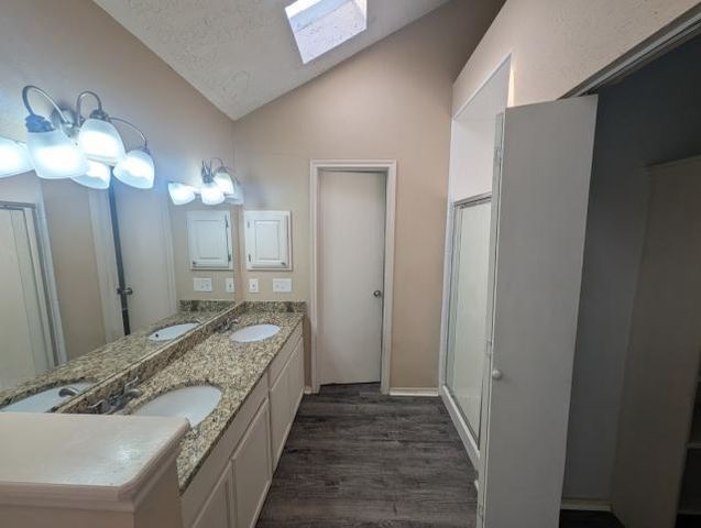 13007 Stancliff Oaks Street, Sugar Land, TX 77478
