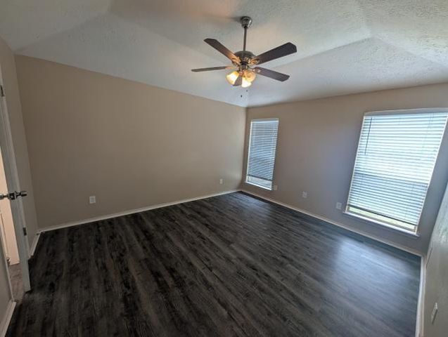 13007 Stancliff Oaks Street, Sugar Land, TX 77478