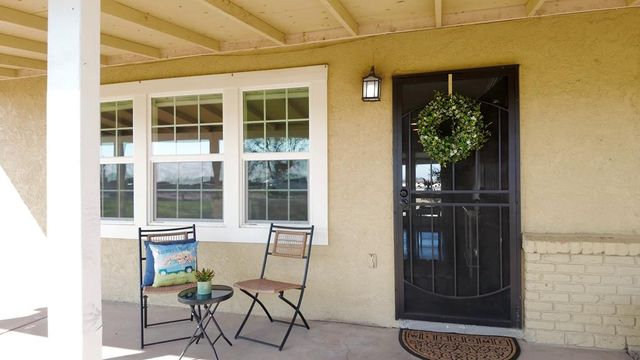 5801 Pleasant Valley Rd, Oakdale, CA 95361