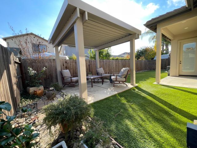 1702 Moonbeam Way, Turlock, CA 95382