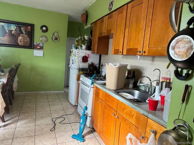 45-16 National Street, Corona, NY 11368