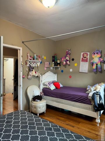 45-16 National Street, Corona, NY 11368