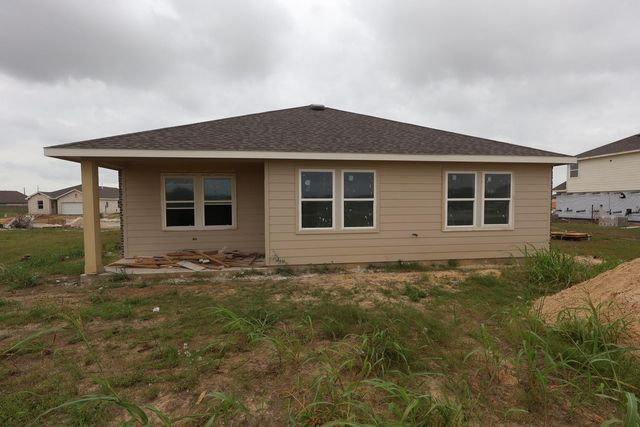 575 Day Station Drive, Dayton, TX 77535