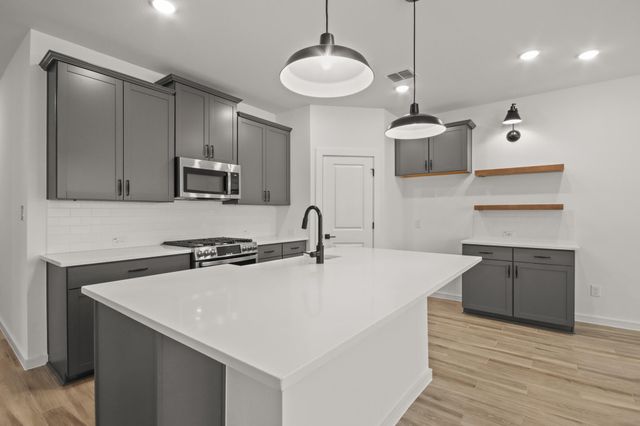 575 Day Station Drive, Dayton, TX 77535