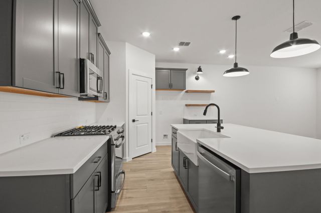 575 Day Station Drive, Dayton, TX 77535