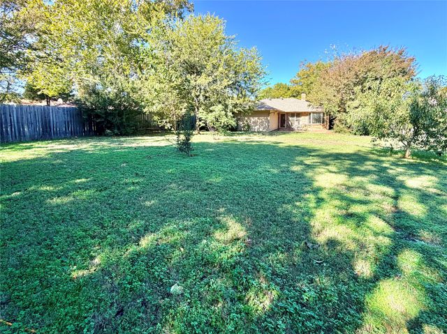 1821 Broadway Street, Denton, TX 76201