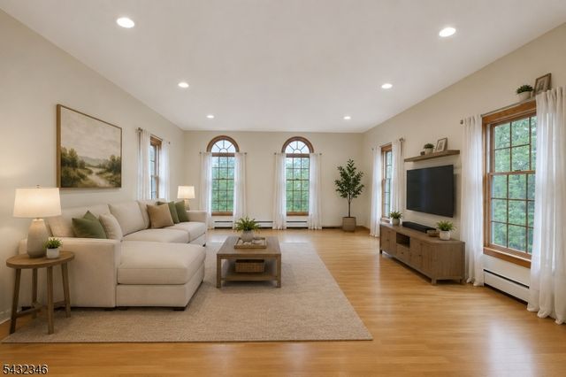 40 Horseneck Rd, Montville Twp., NJ 07045