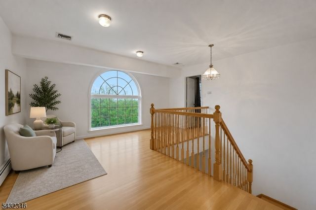 40 Horseneck Rd, Montville Twp., NJ 07045