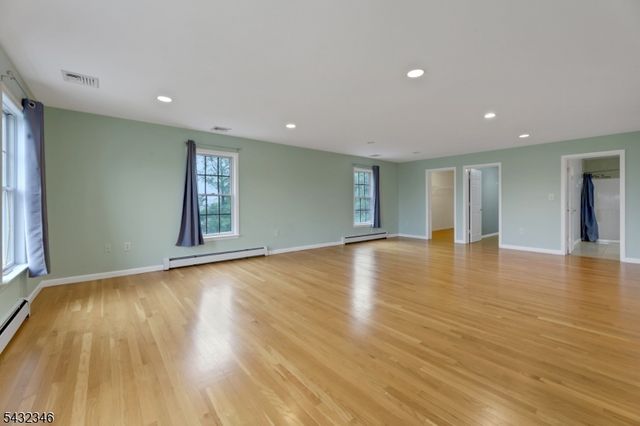 40 Horseneck Rd, Montville Twp., NJ 07045