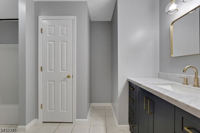 40 Horseneck Rd, Montville Twp., NJ 07045