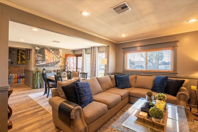 10601 Buffum Street, Houston, TX 77051