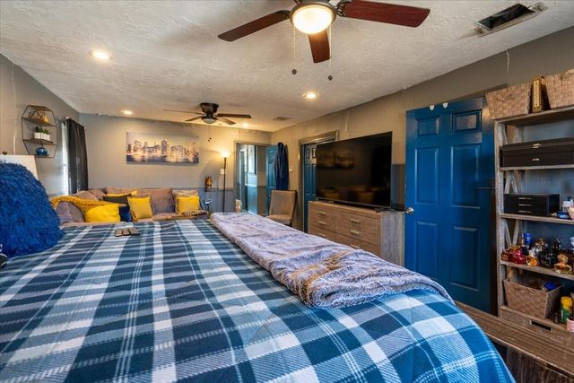 10601 Buffum Street, Houston, TX 77051