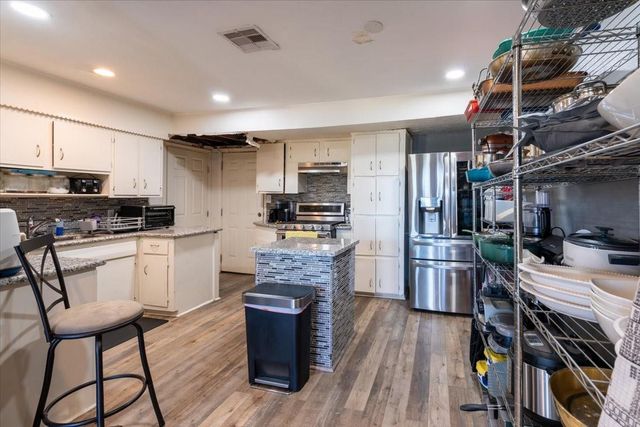 10601 Buffum Street, Houston, TX 77051