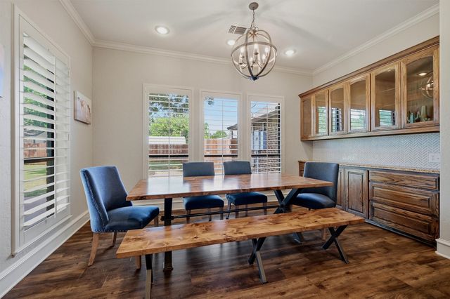201 Hillside Lane, Lindsay, TX 76250