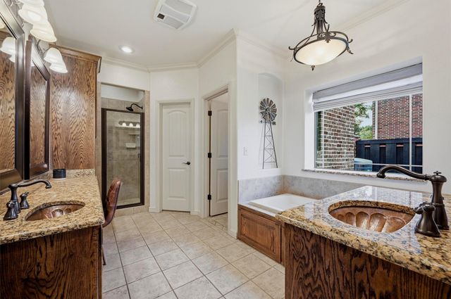 201 Hillside Lane, Lindsay, TX 76250