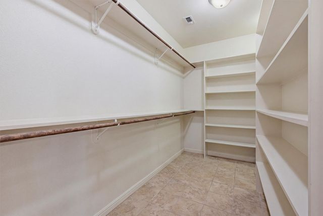 201 Hillside Lane, Lindsay, TX 76250