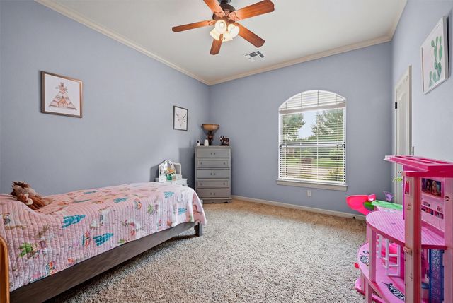 201 Hillside Lane, Lindsay, TX 76250