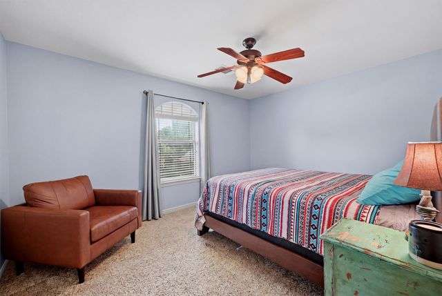 201 Hillside Lane, Lindsay, TX 76250