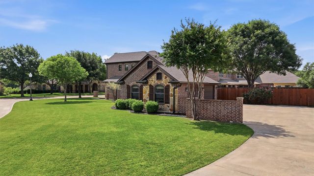201 Hillside Lane, Lindsay, TX 76250