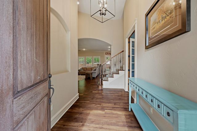201 Hillside Lane, Lindsay, TX 76250