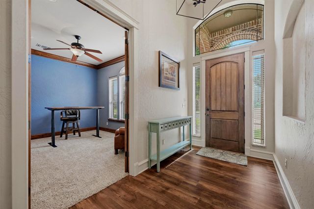 201 Hillside Lane, Lindsay, TX 76250