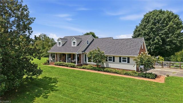 1207 Grassy Creek Road, Pinnacle, NC 27043
