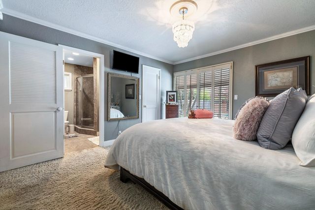 5627 N Kavanagh Avenue, Fresno, CA 93711